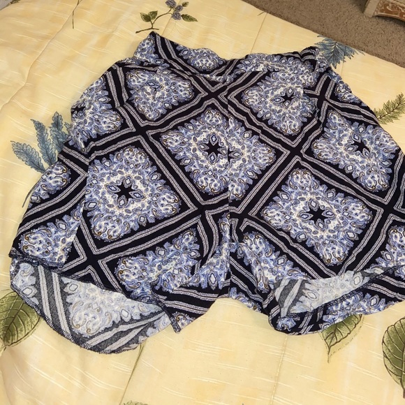 Flowy Shorts with pockets - Picture 1 of 1